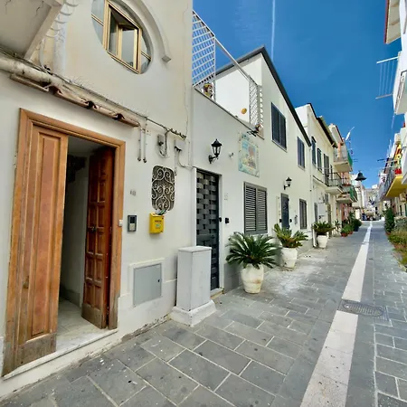 Casa Di Rosa - 500m From The * 伊斯基亚